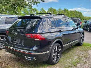 Volkswagen Tiguan 2024 AWD SEL R-Line 4Motion 4p SUV