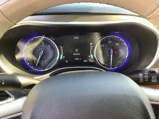 Chrysler Pacifica 2019 Limited Minivan de 4 puertas