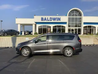 Chrysler Pacifica 2019 Limited Minivan de 4 puertas