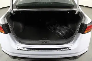Nissan Altima 2023 2.5 SR 4dr Sedán