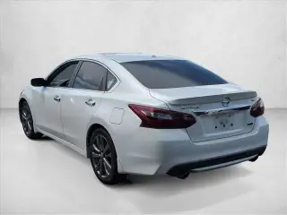 Nissan Altima 2018 2.5 SR 4dr Sedan