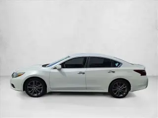 Nissan Altima 2018 2.5 SR 4dr Sedan