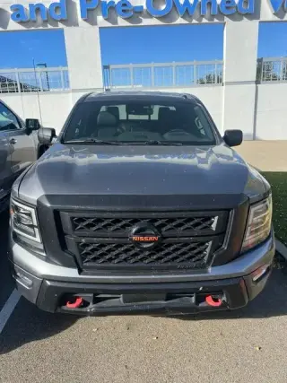 Nissan Titan 2021 4x4 PRO-4X 4p Crew Cab 5.6 ft. SB