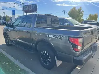 Nissan Titan 2021 4x4 PRO-4X 4p Crew Cab 5.6 ft. SB