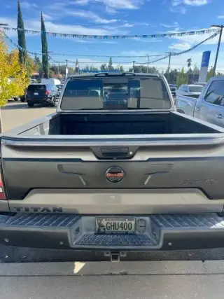 Nissan Titan 2021 4x4 PRO-4X 4p Crew Cab 5.6 ft. SB
