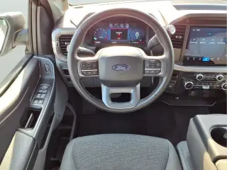 Ford F-150 2025 4x4 XLT 4p SuperCrew 5.5 ft. CB