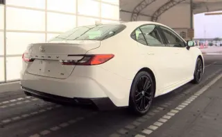 Toyota Camry 2025 SE 4dr Sedan