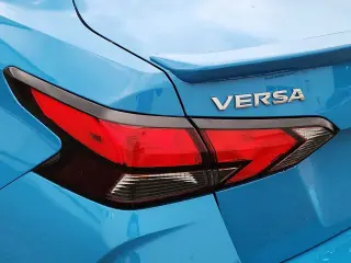 Nissan Versa 2025 SR 4dr Sedan