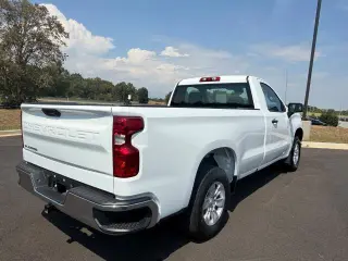 Chevrolet Silverado 1500 2025 4x2 Work Truck 2p Cabina Regular 8 pies LB