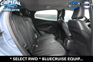 Ford Mustang Mach-E 2023 Select 4dr SUV
