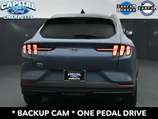 Ford Mustang Mach-E 2023 Select 4dr SUV