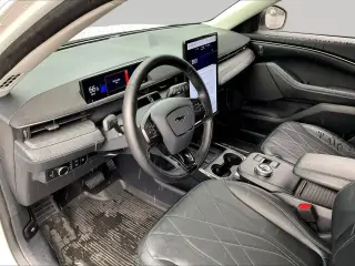 Ford Mustang Mach-E 2024 AWD Select 4dr SUV
