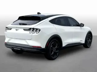 Ford Mustang Mach-E 2024 AWD Select 4dr SUV