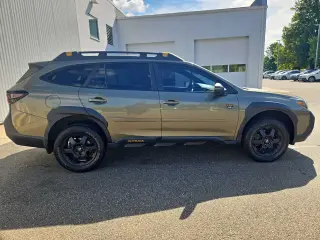 Subaru Outback 2023 AWD Wilderness 4p Crossover