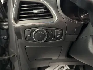 Ford Edge 2024 AWD Titanium 4 puertas SUV