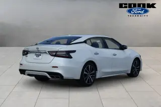 Nissan Maxima 2023 3.5 SV 4p Sedan