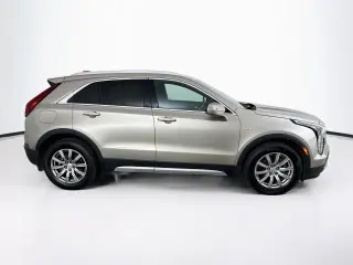 Cadillac XT4 2023 Lujo Premium 4p Crossover
