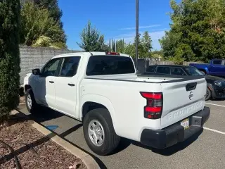 Nissan Frontier 2024 4x4 S 4p. Cabina de Tripulação 5 ft. SB