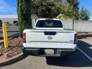 Nissan Frontier 2024 4x4 S 4p. Cabina de Tripulação 5 ft. SB
