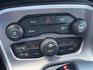 Dodge Challenger 2022 SXT 2dr Coupe