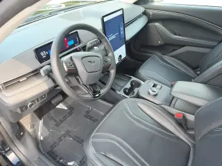 Ford Mustang Mach-E 2024 Premium 4dr SUV