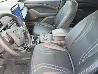 Ford Mustang Mach-E 2024 Premium 4dr SUV