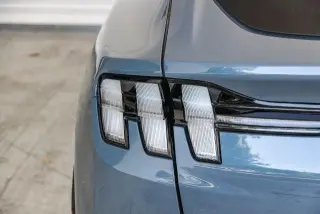 Ford Mustang Mach-E 2024 Select 4dr SUV