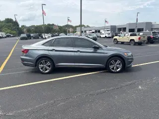 Volkswagen Jetta 2019 S 4dr Sed 8P