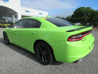 Dodge Charger 2023 SXT 4p Sedan