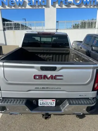 GMC Sierra 1500 2019 4x4 SLT 4p Puerta Tripulante Cabina Estándar 5.8 ft. CB