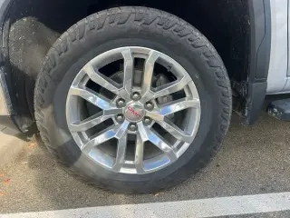 GMC Sierra 1500 2019 4x4 SLT 4p Puerta Tripulante Cabina Estándar 5.8 ft. CB