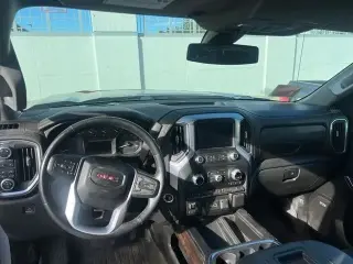 GMC Sierra 1500 2019 4x4 SLT 4p Puerta Tripulante Cabina Estándar 5.8 ft. CB