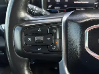 GMC Sierra 1500 2025 4x4 SLT 4p Puerta Crew Cab 6.6 ft. CB