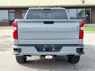 Chevrolet Silverado 1500 2024 4x4 RST 4p. Cabina de Tripulación 5.8 ft. CB
