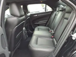 Chrysler 300 2022 S V8 4p Sedan