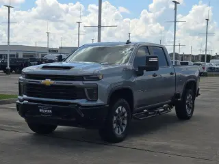 Chevrolet Silverado 2500HD 2024 4x4 Custom 4dr Crew Cab SB