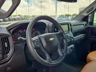 Chevrolet Silverado 2500HD 2024 4x4 Custom 4dr Crew Cab SB