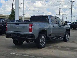 Chevrolet Silverado 2500HD 2024 4x4 Custom 4dr Crew Cab SB