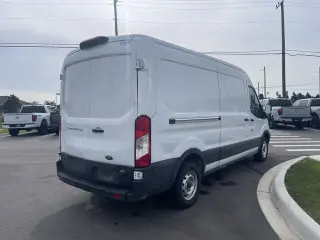 Ford Transit 2019 150 3dr LWB Tech Medium Roof Cargo Van con Puerta Corrediza del Pasajero Lateral