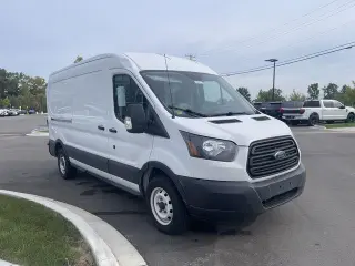 Ford Transit 2019 150 3dr LWB Tech Medium Roof Cargo Van con Puerta Corrediza del Pasajero Lateral