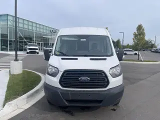 Ford Transit 2019 150 3dr LWB Tech Medium Roof Cargo Van con Puerta Corrediza del Pasajero Lateral