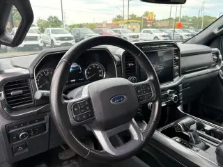 Ford F-150 2023 4x4 XLT 4p SuperCrew 5.5 ft. CB