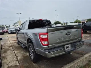Ford F-150 2023 4x4 XL 4p SuperCrew 5.5 ft. CA