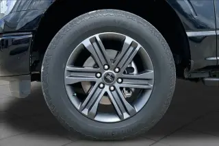 Ford F-150 2023 4x4 XLT 4dr SuperCrew 5.5 ft. SB