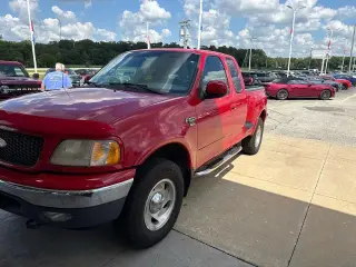 Ford F-150 2000 4dr XLT 4WD Extended Cab Stepside SB