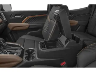 GMC Canyon 2023 4x4 Denali 4p. Cabina de Tripulacion Crew 5 ft. SB