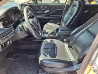 Lincoln Corsair 2023 Estándar 4p SUV