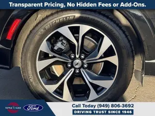 Ford Mustang Mach-E 2023 Premium 4dr SUV