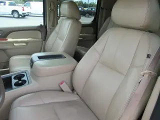 Chevrolet Suburban 2011 4x2 LT 4p SUV