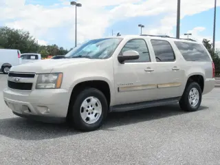 Chevrolet Suburban 2011 4x2 LT 4p SUV